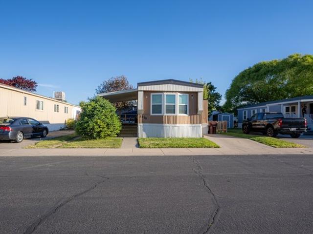 House for sale in West Valley City, Utah