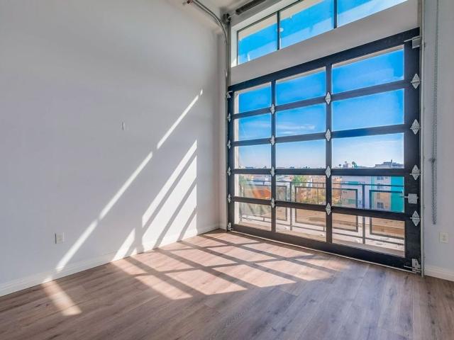 Apartment for rent in Canoga Park, California