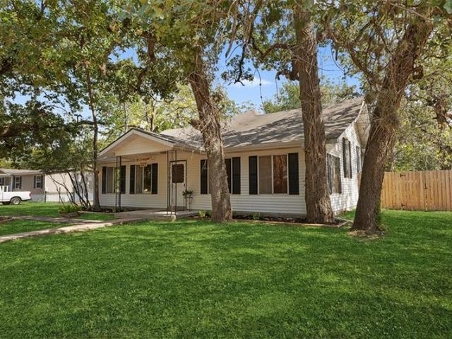 House for sale in Somerville, Texas