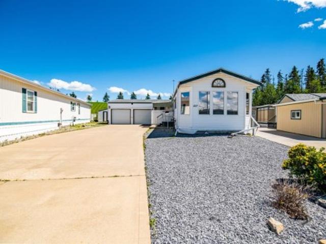 House for sale in Waskasoo Estates, Red Deer County