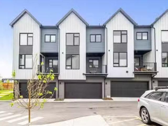 Condo for sale in Northwest, Alberta