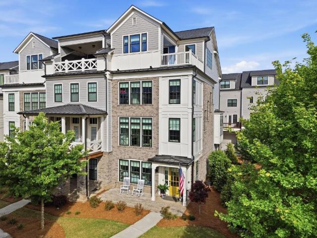 Townhouse for sale in Alpharetta, Georgia