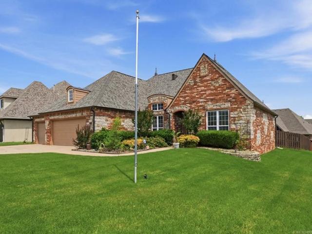 House for sale in Jenks, Oklahoma