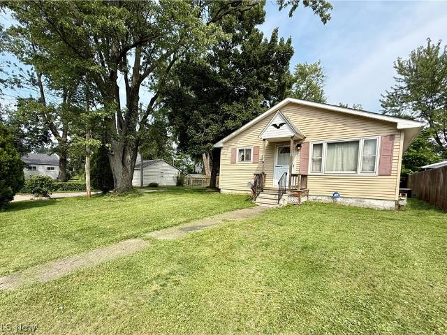 House for sale in Elyria, Ohio