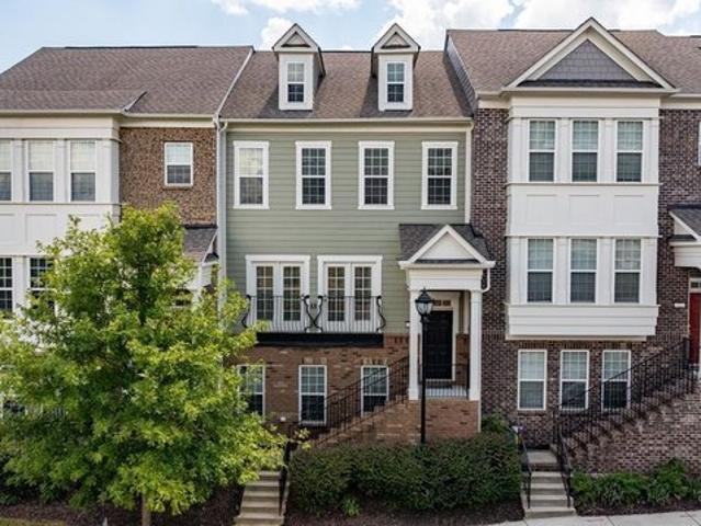 Townhouse for sale in Woodstock, Georgia