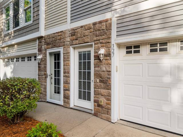 Condo for sale in Gracewood, Waukee