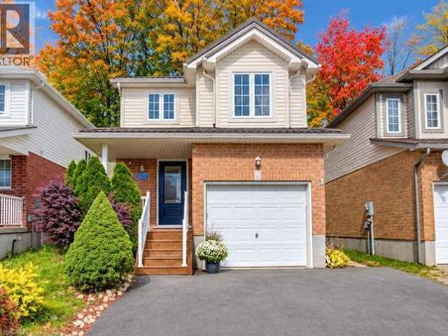 House for sale in Highland West, Kitchener