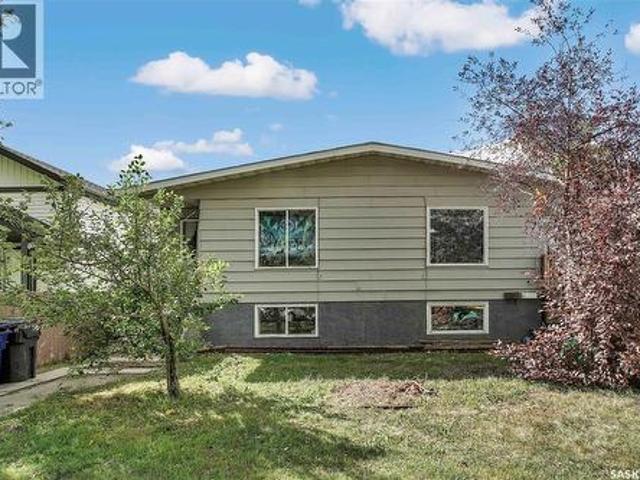 House for sale in Saskatoon, Saskatchewan