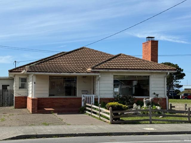 House for sale in Fort Bragg, California