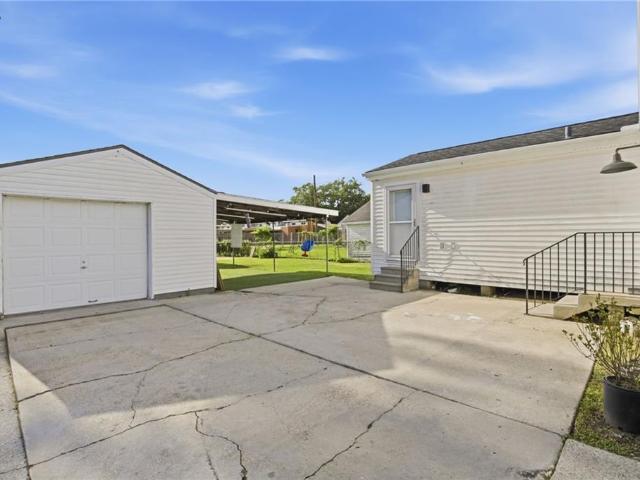 House for sale in Harahan, Louisiana