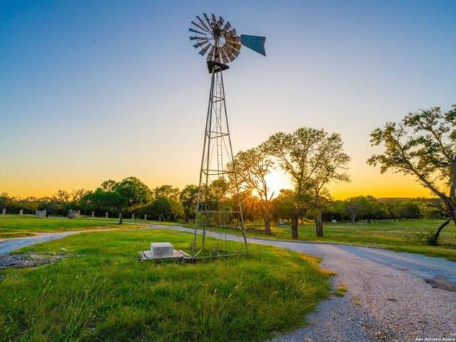 Farm for sale in Kendall, Texas