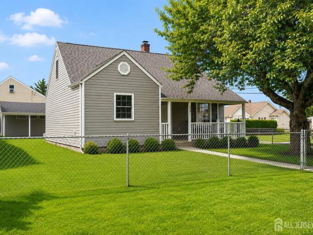 House for sale in Sayreville, New Jersey