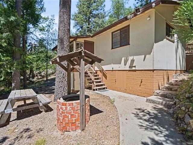 House for sale in Running Springs, San Bernardino County