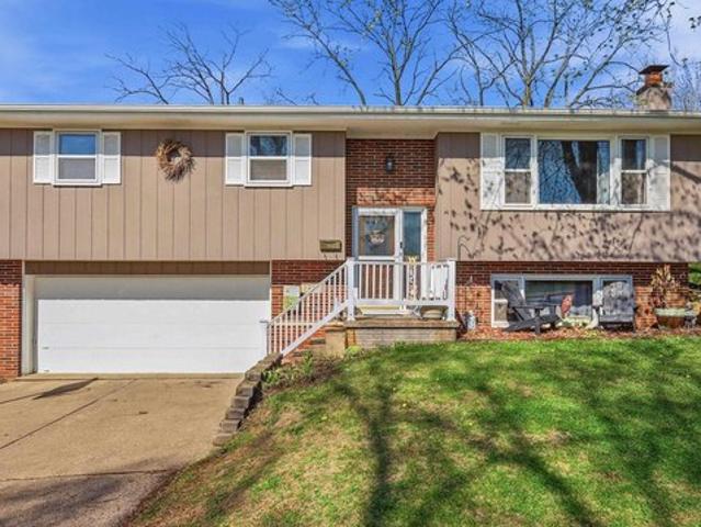 House for sale in Dubuque, Iowa