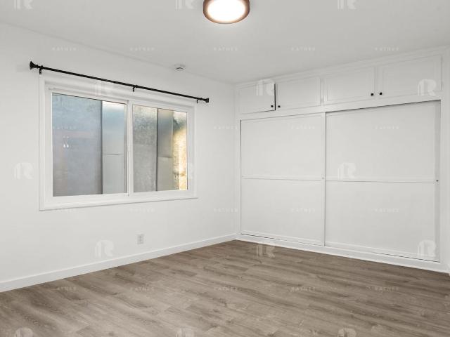 Apartment for rent in Canoga Park, California