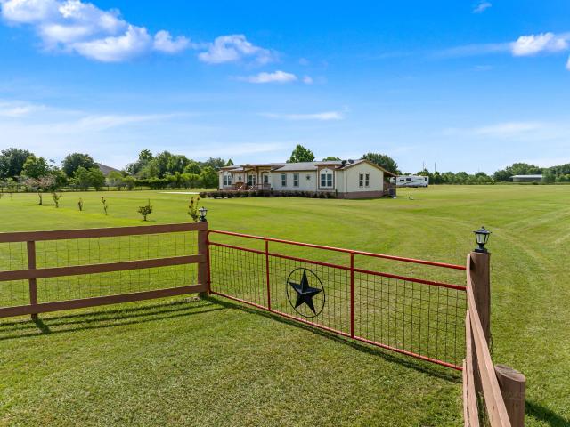 Farm for sale in Brookshire, Waller County