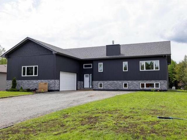 House for sale in Thunder Bay, Ontario