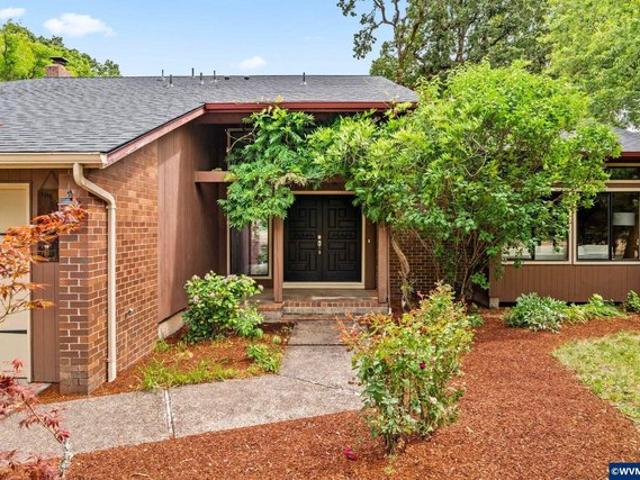 House for sale in Oregonia