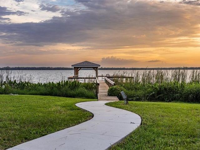 House for sale in Tavares, Florida