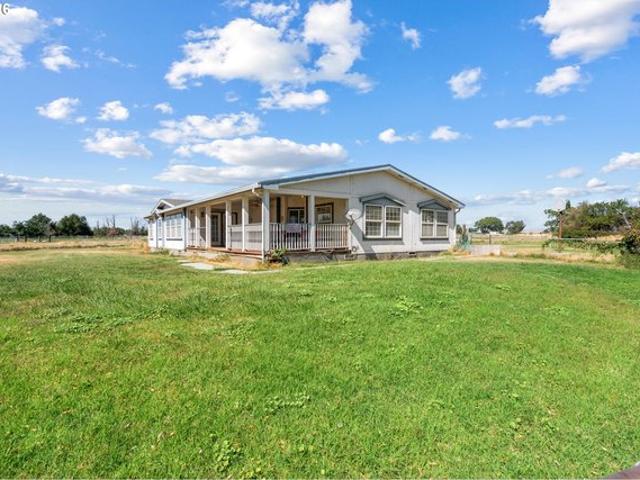 House for sale in Oregonia