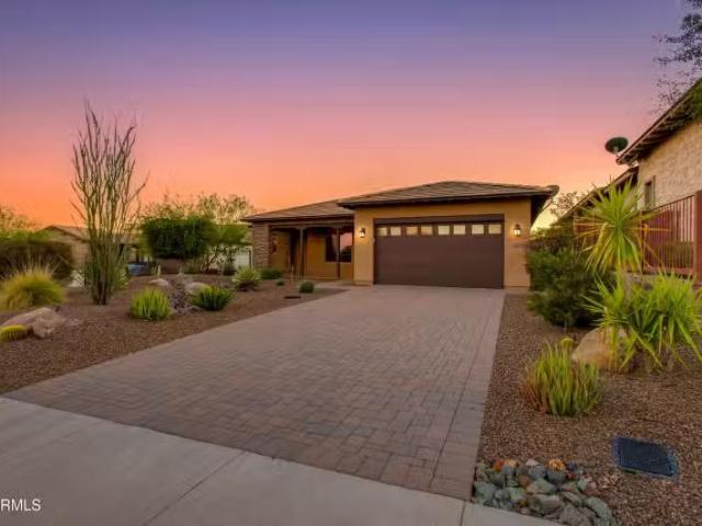 House for sale in Avondale