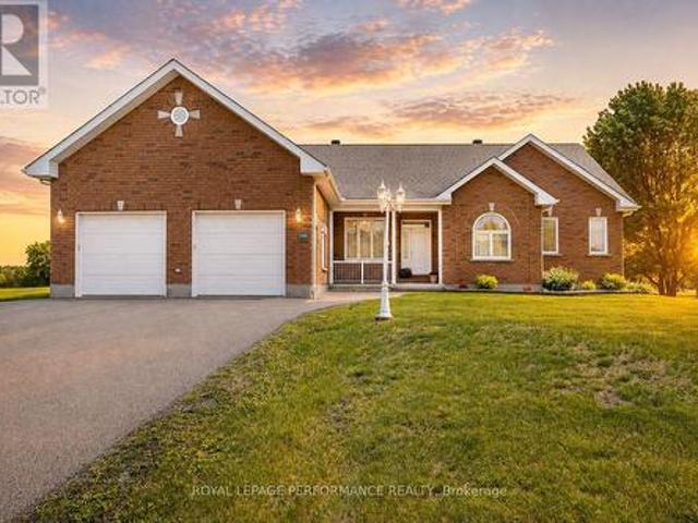 House for sale in North Stormont, Ontario