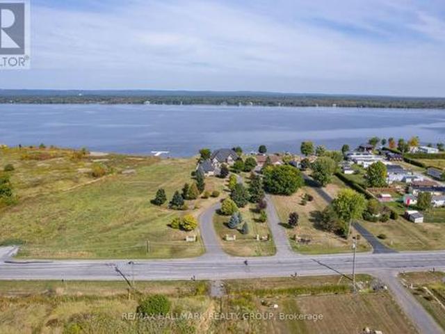 House for sale in East Hawkesbury, Ontario