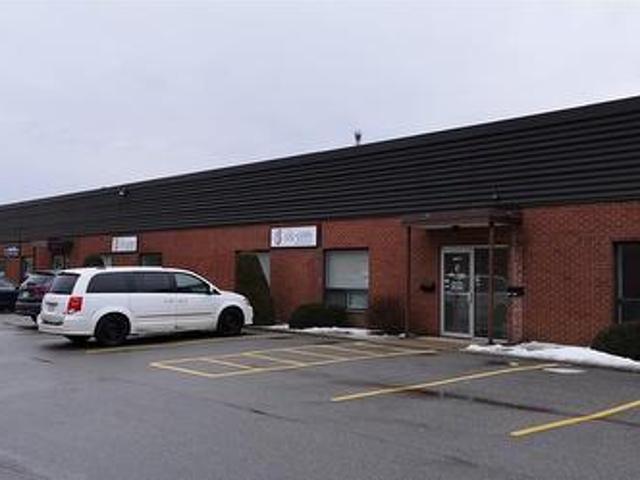 Commercial for rent in Burlington, Ontario