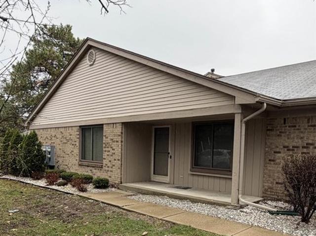 Condo for sale in Roseville, Michigan