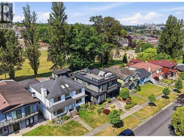 House for sale in Renfrew-Collingwood, Vancouver