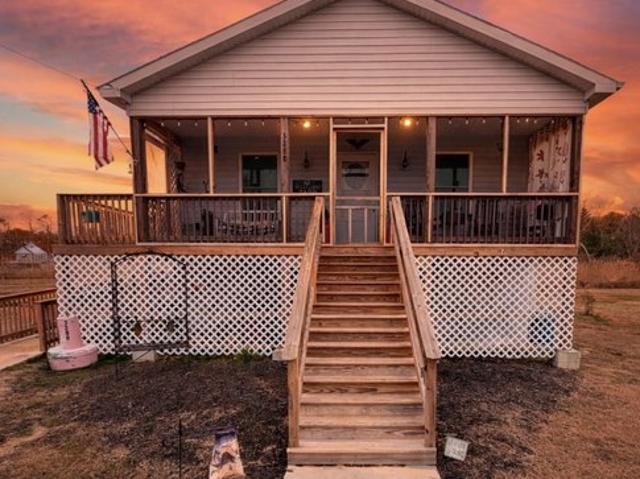 House for sale in Crisfield, Maryland