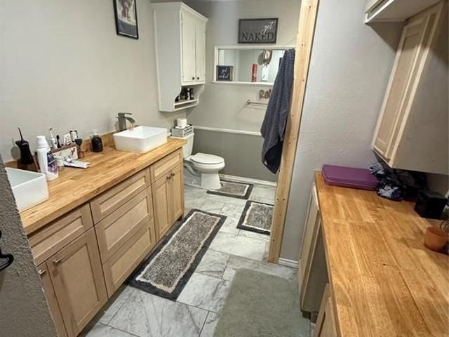 House for sale in Kemp, Texas