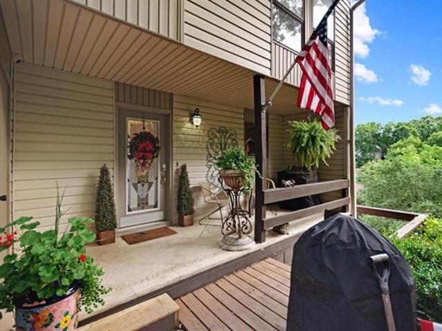 Condo for sale in Kuttawa, Kentucky