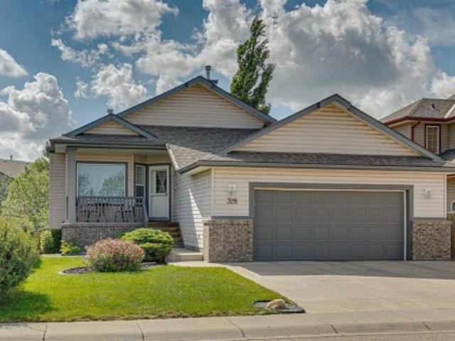 House for sale in Chestermere, Alberta
