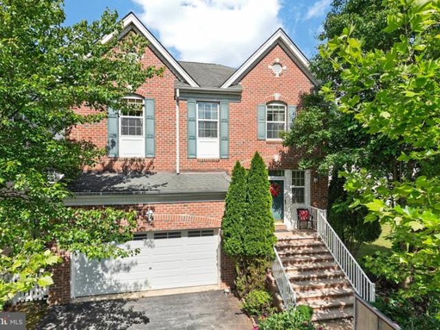 Townhouse for sale in Chester, Pennsylvania