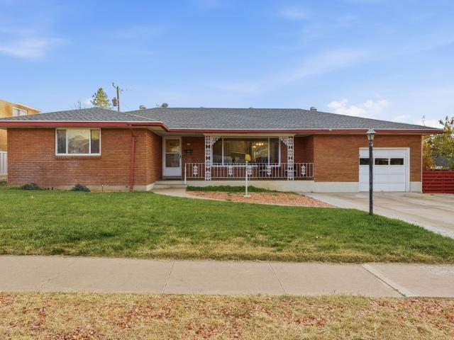 House for sale in Clearfield, Utah