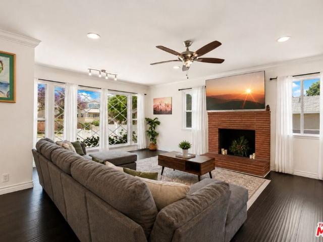 House for sale in Inglewood, California