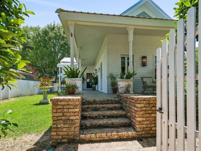 House for sale in Bay Saint Louis, Mississippi