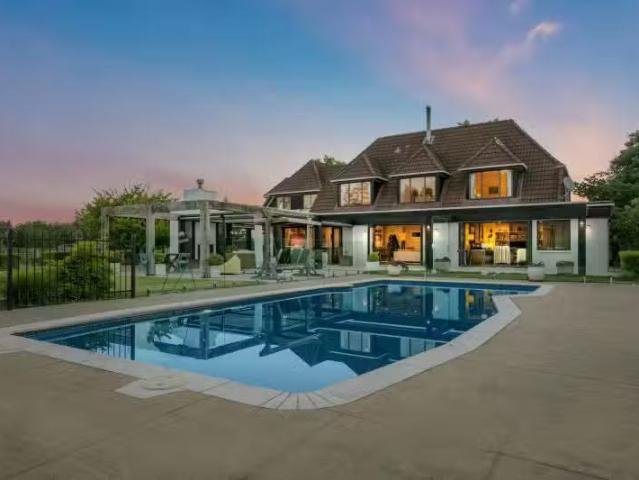 House for sale in Kawau Island