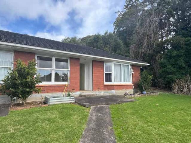 House for rent in Three Kings, Oroua County