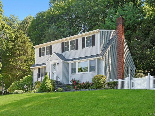 House for sale in Hawthorne, New York