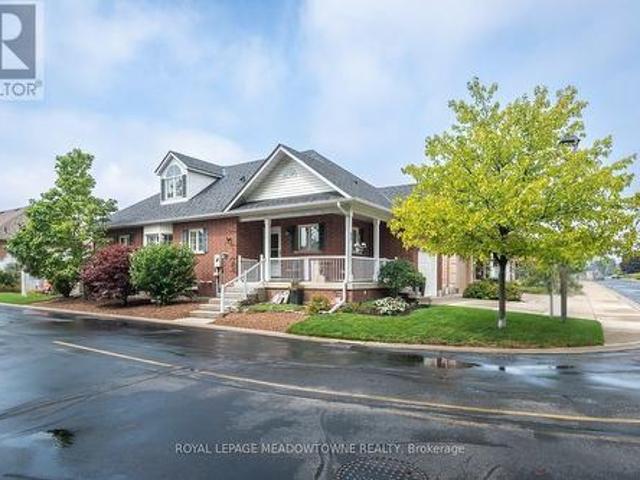 Condo for sale in Milton, Ontario