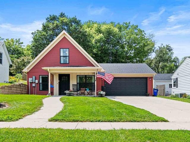 House for sale in Cedar, Iowa