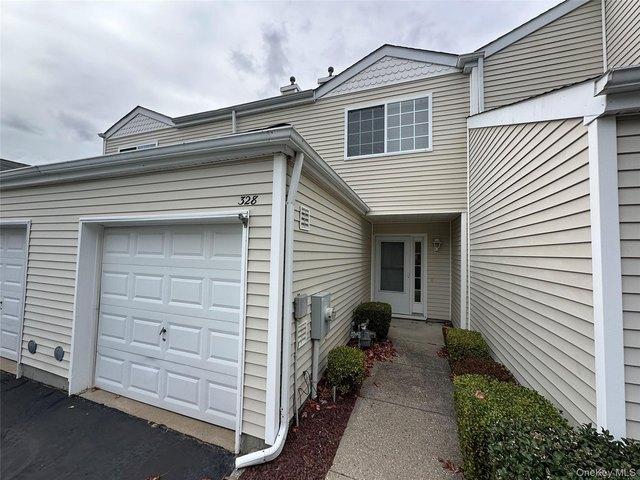 Condo for sale in Centereach, New York