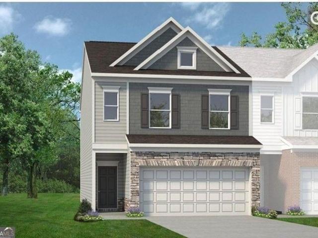 Townhouse for sale in Auburn, Georgia