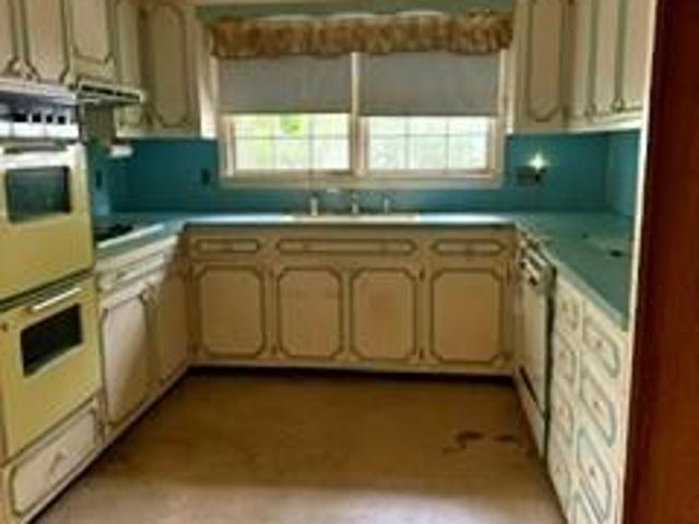 House for sale in Mount Airy, Surry County