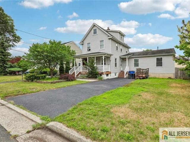 House for sale in Middlesex, Middlesex County
