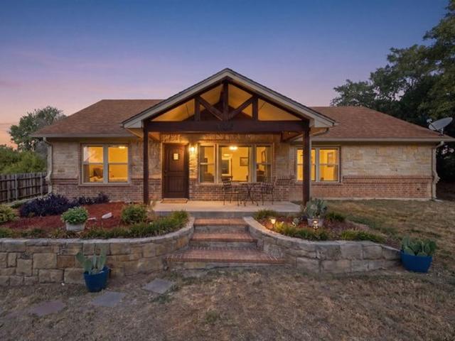 House for sale in Azle, Tarrant County