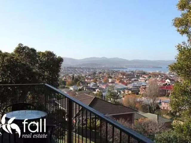 Apartment for rent in West Hobart