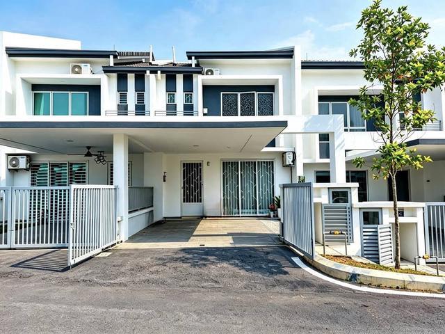 Terraced House for sale in Tanjong Sepat, Selangor